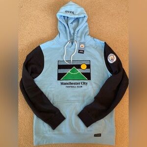 Manchester City Football Club Hoodie New w/ tags Sky blue and Navy w/ logo Large